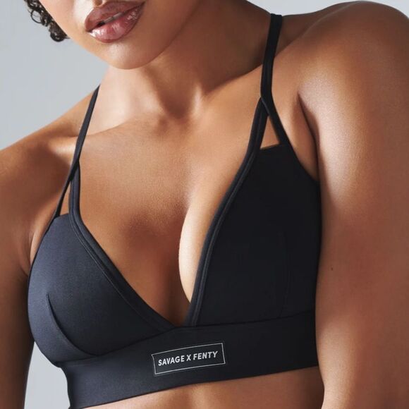 Savage X Fenty Spotlight‎ Low-Impact Sports Bra Black XS NWT - Picture 1 of 5